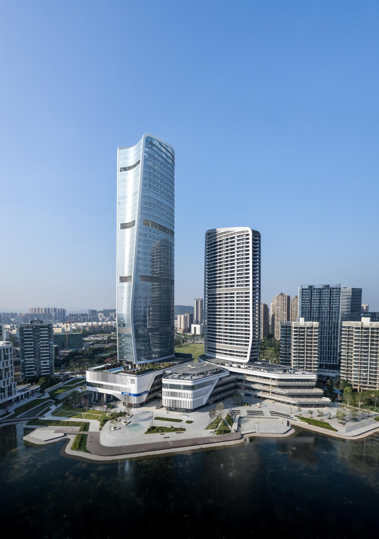 BIM建筑|金湾华发国际商务中心 / 10 Design BIM建筑|金湾华发国际商务中心 / 10 Design