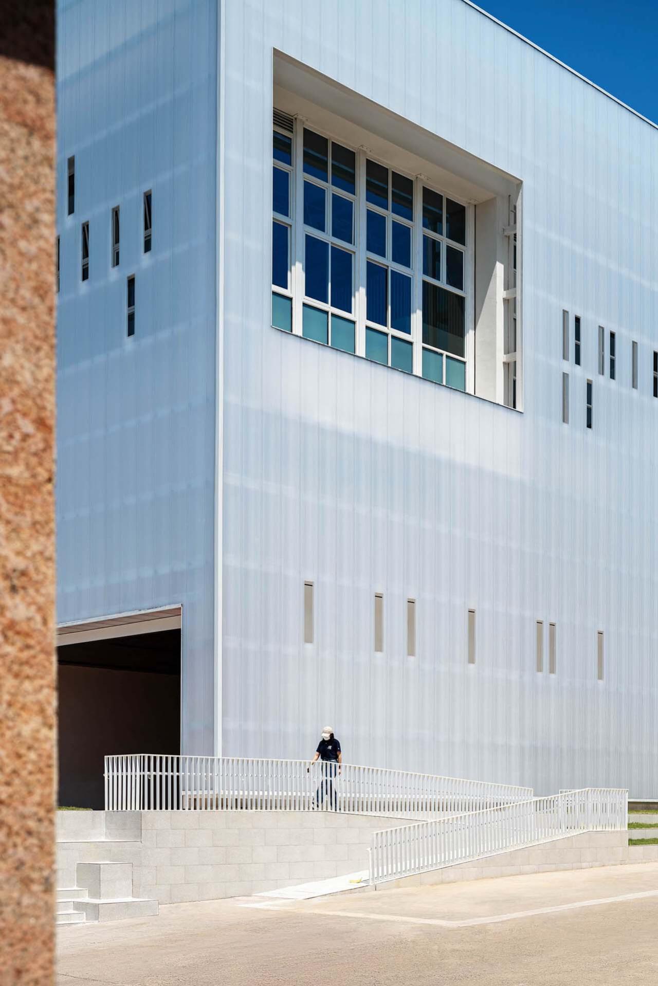 BIM建筑|河源市中小学科普教育馆 / 华南理工大学建筑设计研究院 陶郅工作室 BIM建筑|河源市中小学科普教育馆 / 华南理工大学建筑设计研究院 陶郅工作室