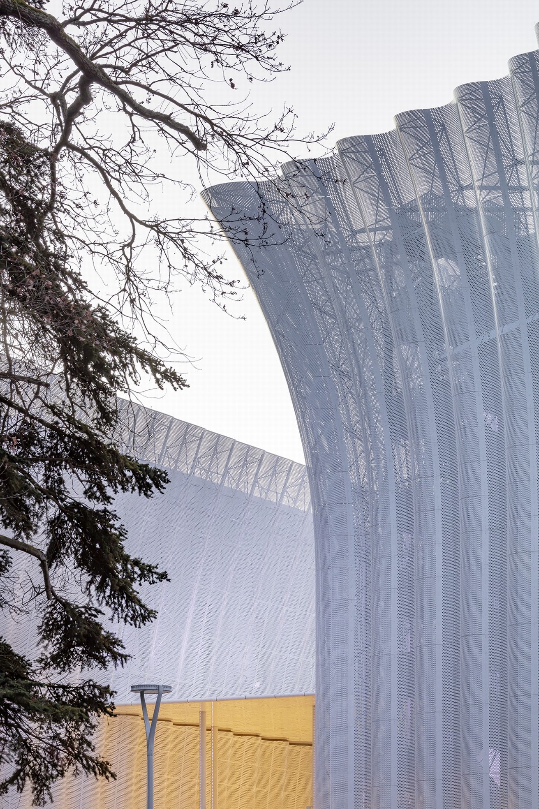 BIM建筑|透明‘外衣’,CO’Met 体育中心 / CMA+FMS+ Populus BIM建筑|透明‘外衣’,CO’Met 体育中心 / CMA+FMS+ Populus