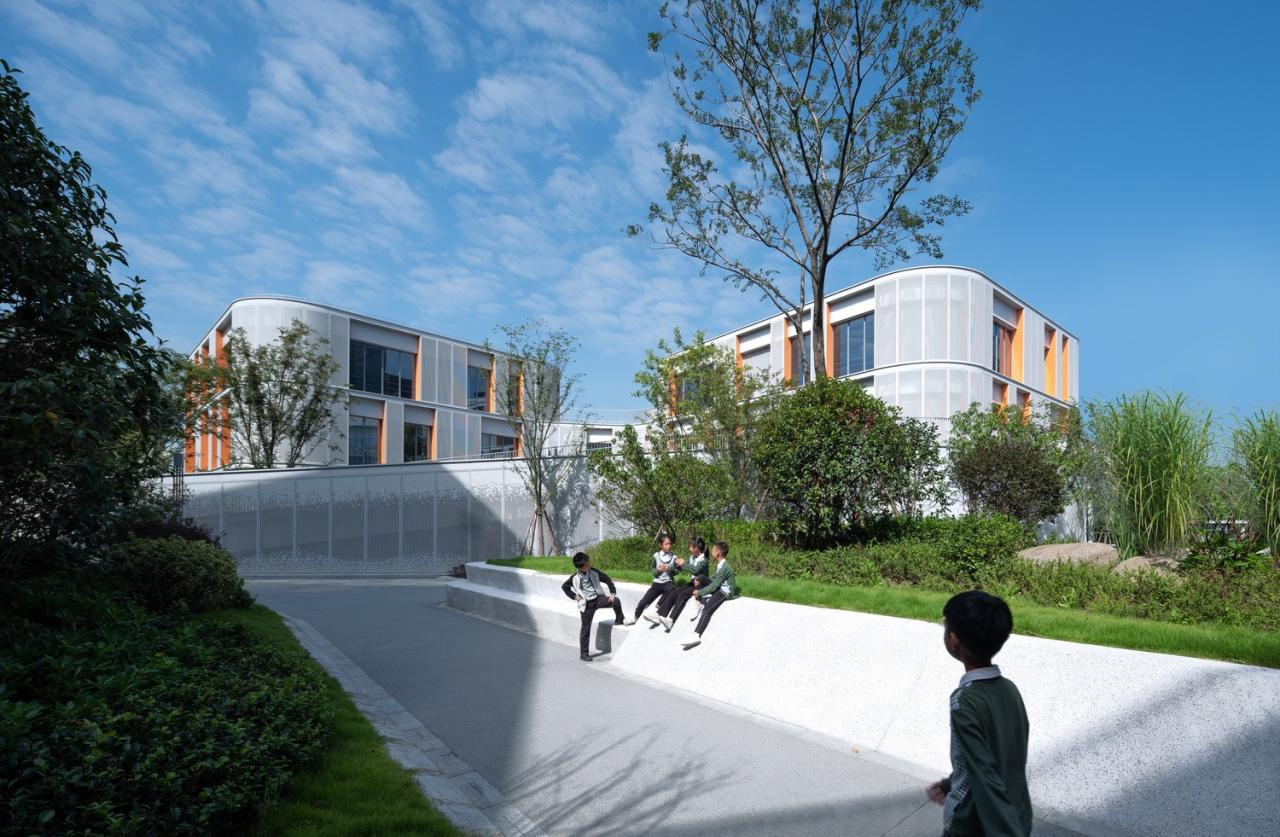 BIM建筑|串联的无界活动空间:杭州市滨江区东方郡幼儿园江晖分园 / 浙江大学建筑设计研究院有限公司 BIM建筑|串联的无界活动空间:杭州市滨江区东方郡幼儿园江晖分园 / 浙江大学建筑设计研究院有限公司