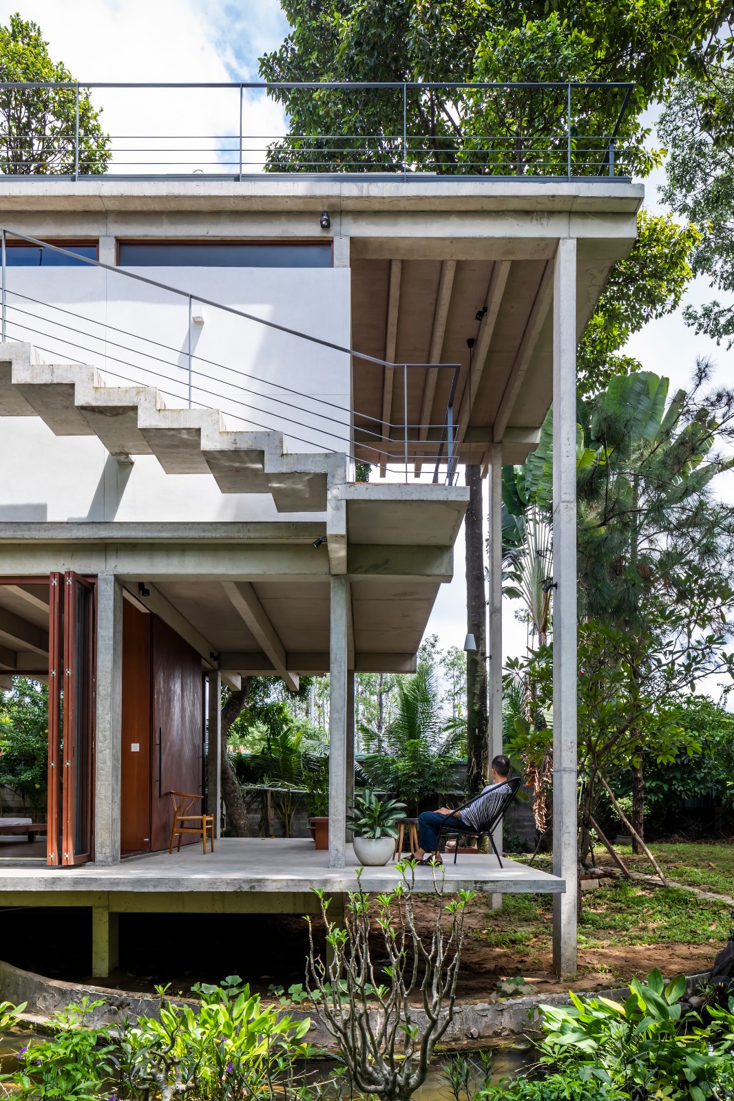 BIM建筑|漂浮住宅 / Sanuki Daisuke architects BIM建筑|漂浮住宅 / Sanuki Daisuke architects