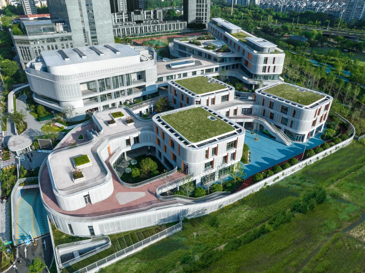 BIM建筑|串联的无界活动空间:杭州市滨江区东方郡幼儿园江晖分园 / 浙江大学建筑设计研究院有限公司 BIM建筑|串联的无界活动空间:杭州市滨江区东方郡幼儿园江晖分园 / 浙江大学建筑设计研究院有限公司