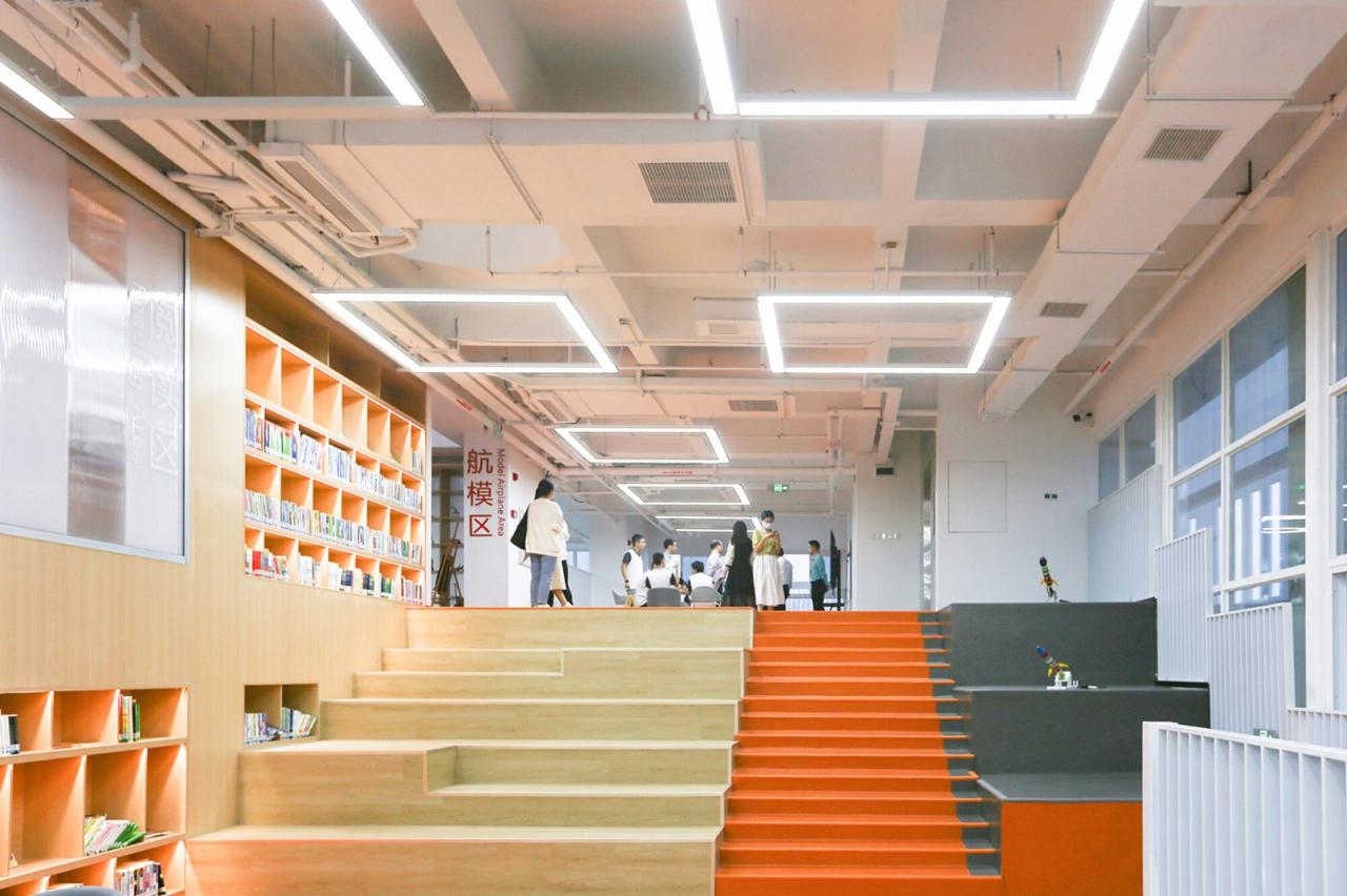 BIM建筑|河源市中小学科普教育馆 / 华南理工大学建筑设计研究院 陶郅工作室 BIM建筑|河源市中小学科普教育馆 / 华南理工大学建筑设计研究院 陶郅工作室