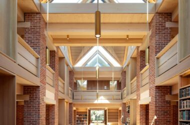 BIM建筑|尼尔·麦克劳克林的“新图书馆”获2022年斯特林奖-BIM建筑网