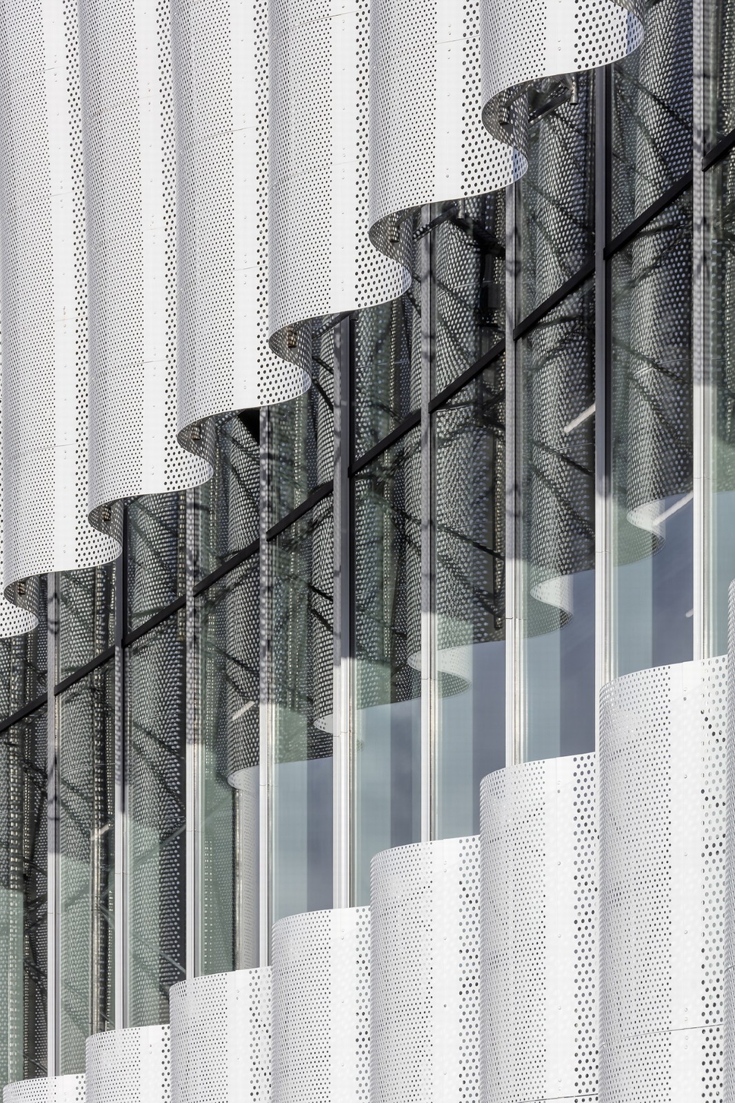 BIM建筑|透明‘外衣’,CO’Met 体育中心 / CMA+FMS+ Populus BIM建筑|透明‘外衣’,CO’Met 体育中心 / CMA+FMS+ Populus