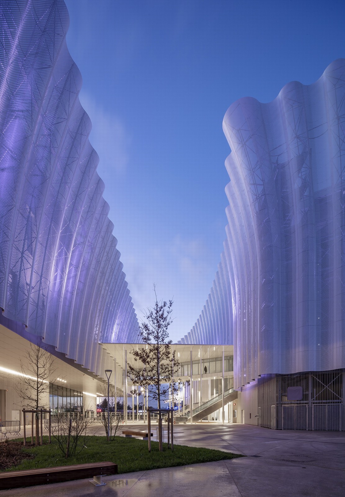 BIM建筑|透明‘外衣’,CO’Met 体育中心 / CMA+FMS+ Populus BIM建筑|透明‘外衣’,CO’Met 体育中心 / CMA+FMS+ Populus