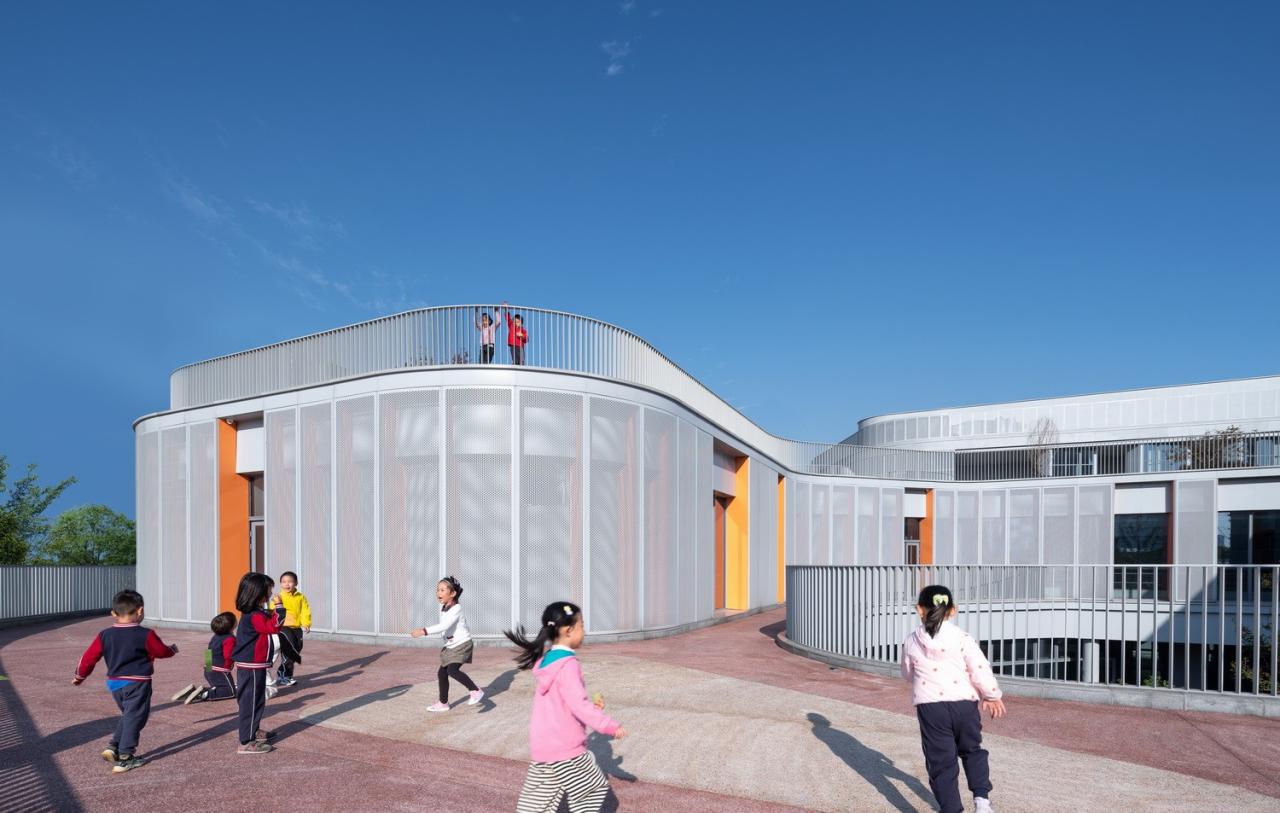 BIM建筑|串联的无界活动空间:杭州市滨江区东方郡幼儿园江晖分园 / 浙江大学建筑设计研究院有限公司 BIM建筑|串联的无界活动空间:杭州市滨江区东方郡幼儿园江晖分园 / 浙江大学建筑设计研究院有限公司