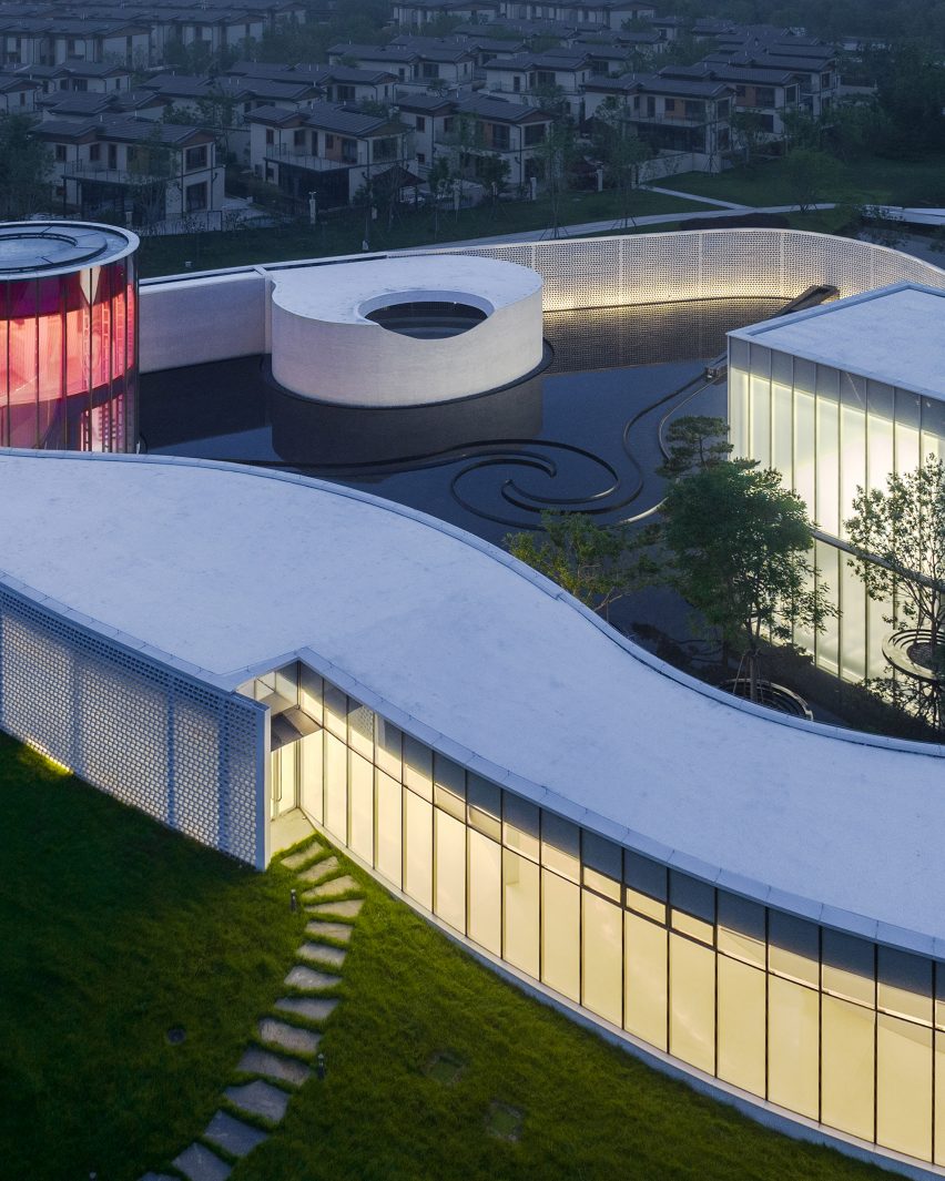BIM建筑|乌托邦实验室在秦皇岛设计“水墨建筑” BIM建筑|乌托邦实验室在秦皇岛设计“水墨建筑”
