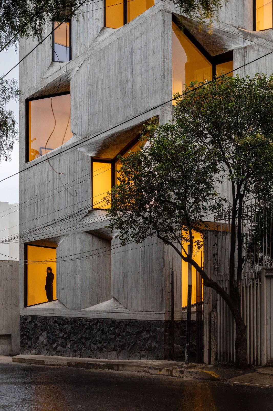 BIM建筑|DL1310 大楼 / Young & Ayata + Michan Architecture BIM建筑|DL1310 大楼 / Young & Ayata + Michan Architecture