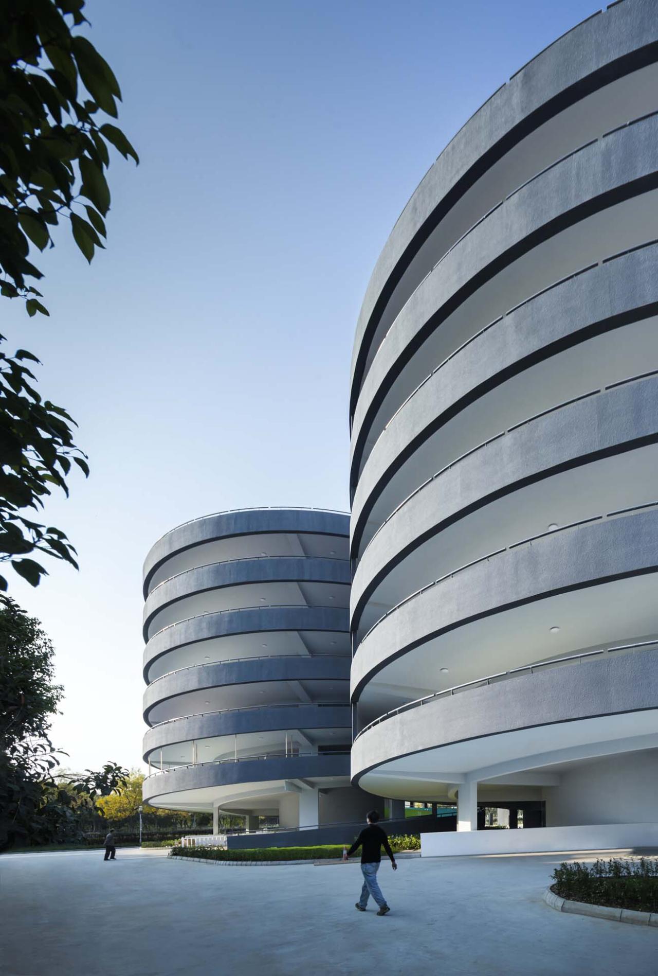 BIM建筑|三区博世汽车部件项目S215停车楼(一期 )/ 中衡设计集团 BIM建筑|三区博世汽车部件项目S215停车楼(一期 )/ 中衡设计集团