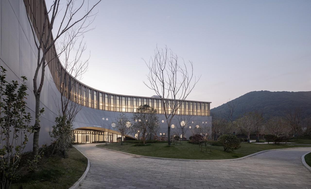 BIM建筑|Education Hub:HIS杭州国际学校 / 朱培栋-line+建筑事务所、gad BIM建筑|Education Hub:HIS杭州国际学校 / 朱培栋-line+建筑事务所、gad