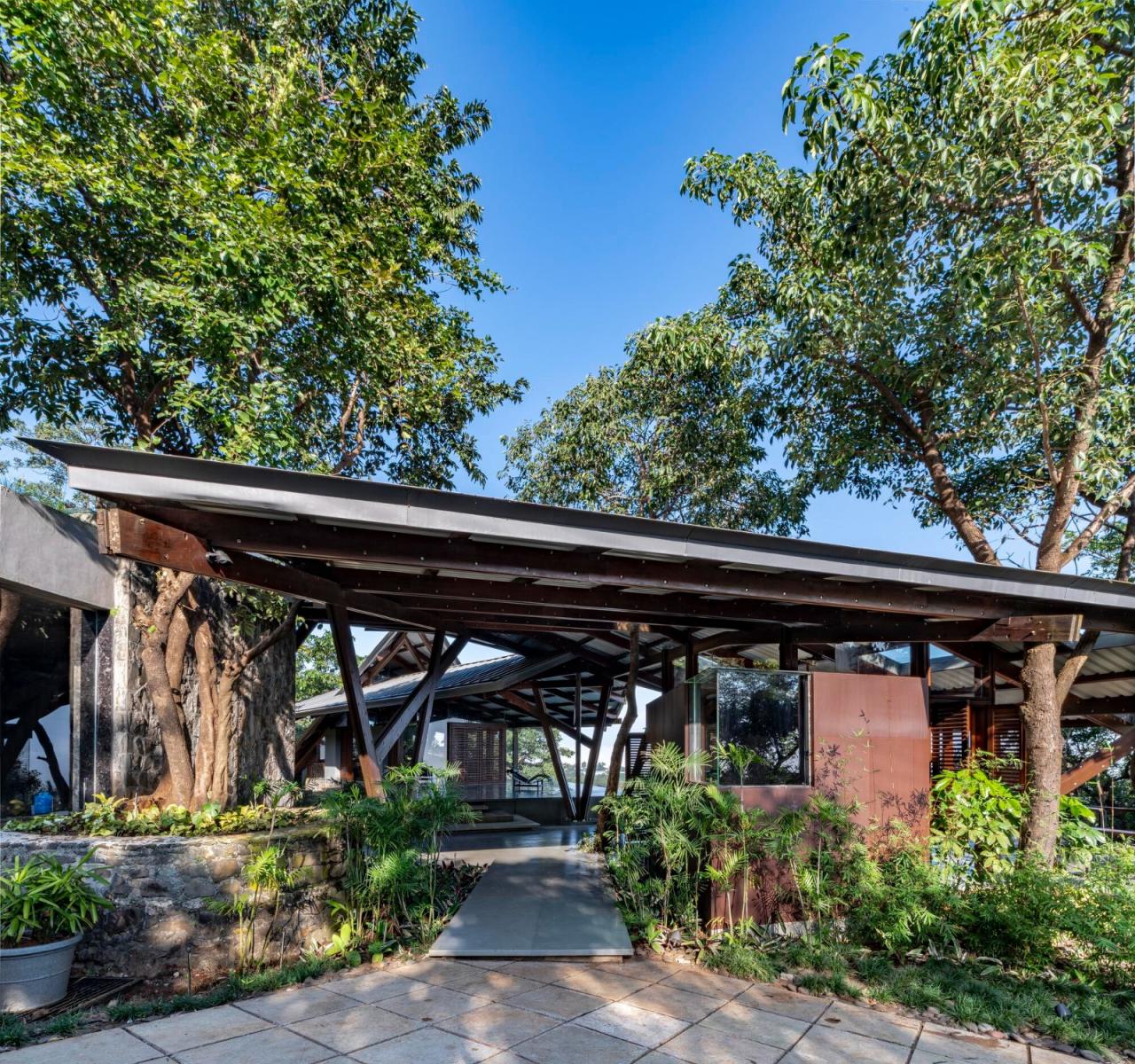 BIM建筑|侧廊之屋 / Malik Architecture BIM建筑|侧廊之屋 / Malik Architecture