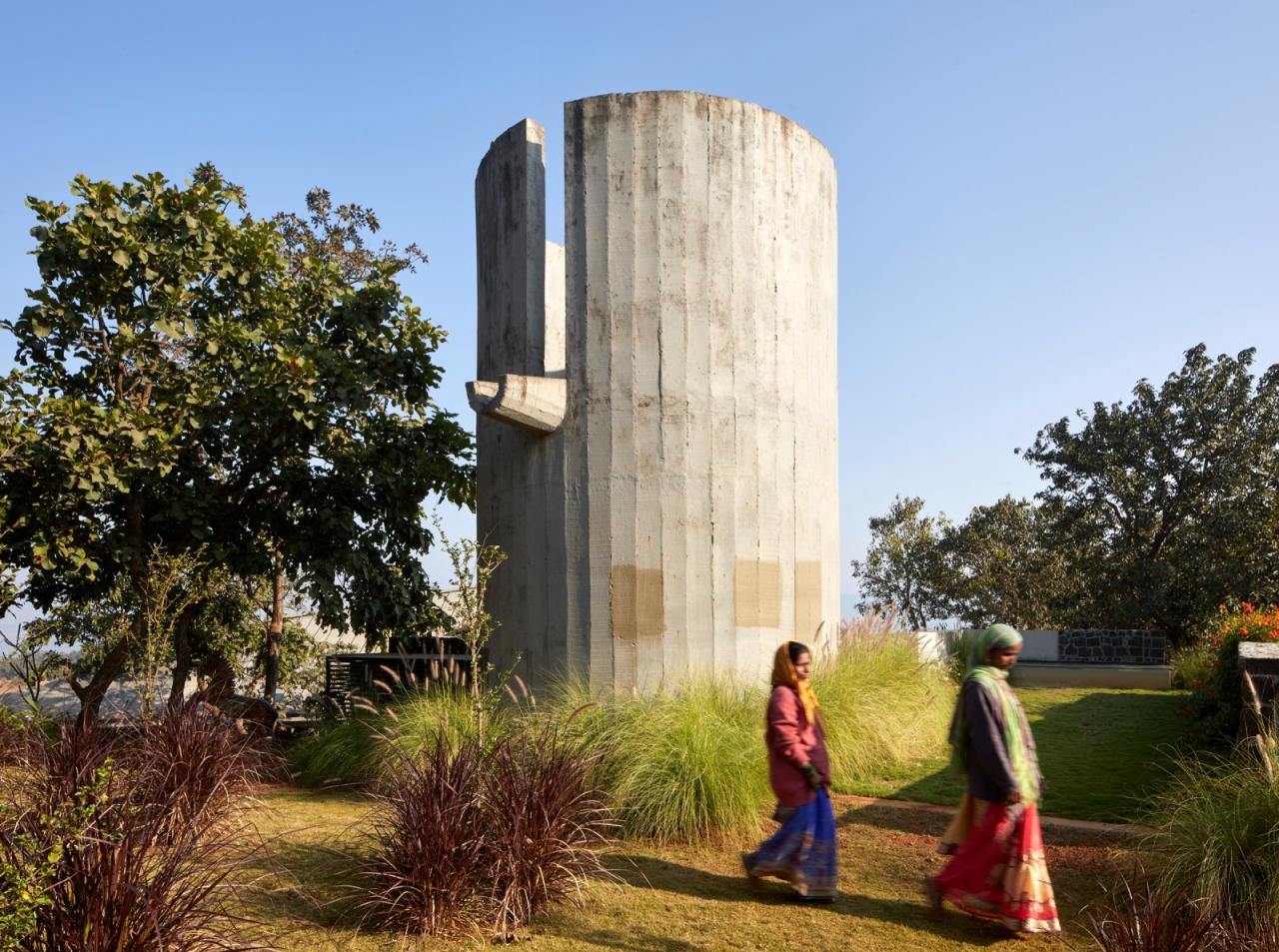 BIM建筑|侧廊之屋 / Malik Architecture BIM建筑|侧廊之屋 / Malik Architecture