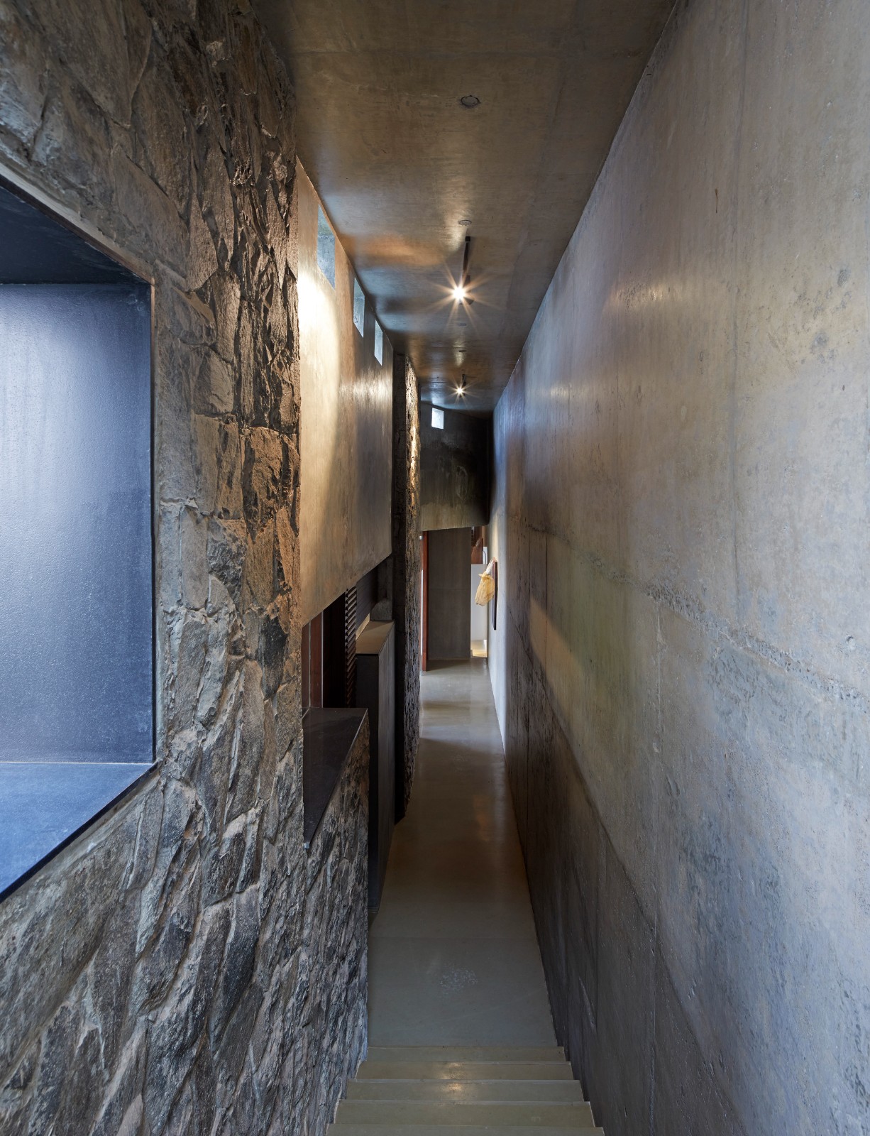 BIM建筑|侧廊之屋 / Malik Architecture BIM建筑|侧廊之屋 / Malik Architecture