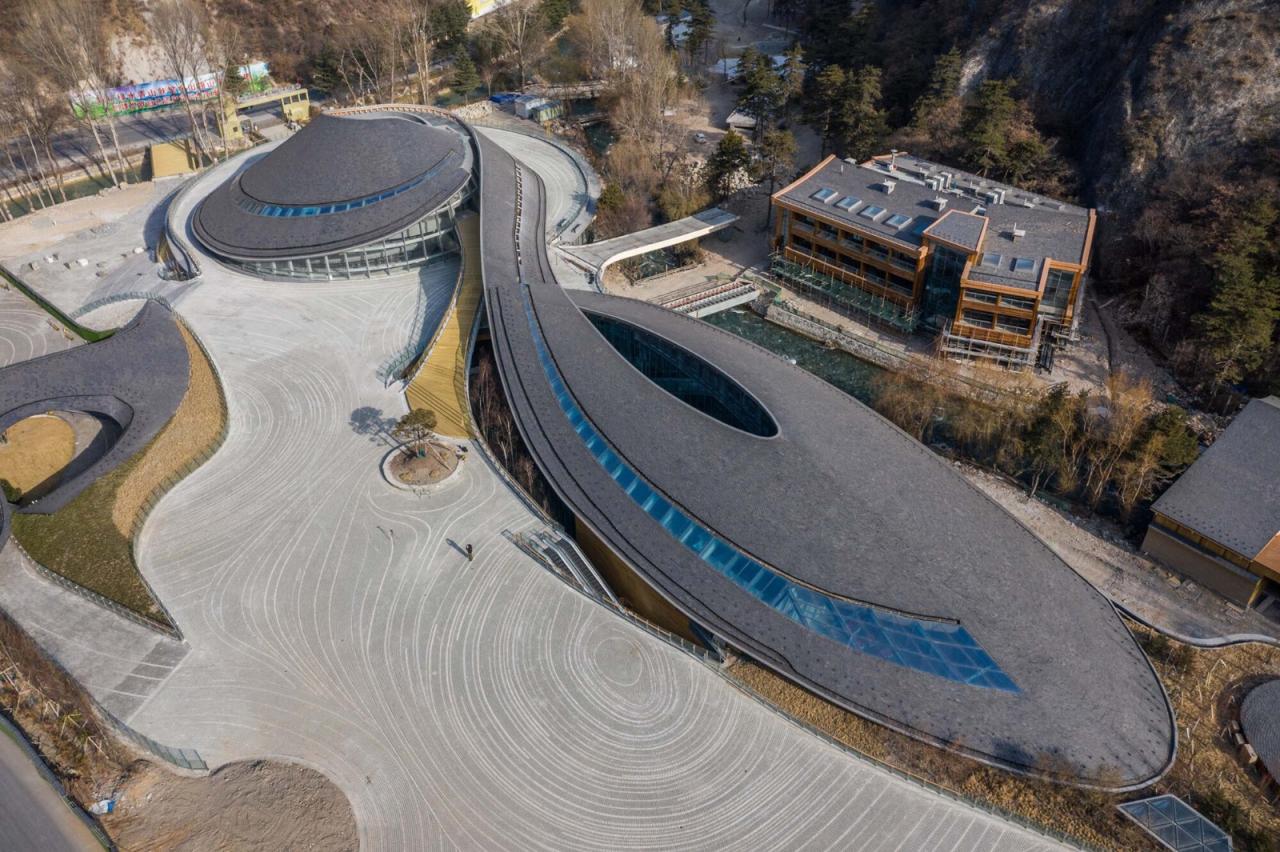 BIM建筑|九寨沟景区沟口立体式游客服务中心 / 清华大学建筑设计研究院 BIM建筑|九寨沟景区沟口立体式游客服务中心 / 清华大学建筑设计研究院