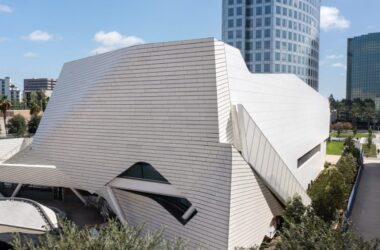 BIM建筑|墨菲西斯完成橙县艺术博物馆-BIM建筑网