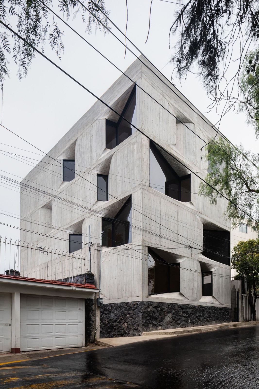 BIM建筑|DL1310 大楼 / Young & Ayata + Michan Architecture BIM建筑|DL1310 大楼 / Young & Ayata + Michan Architecture
