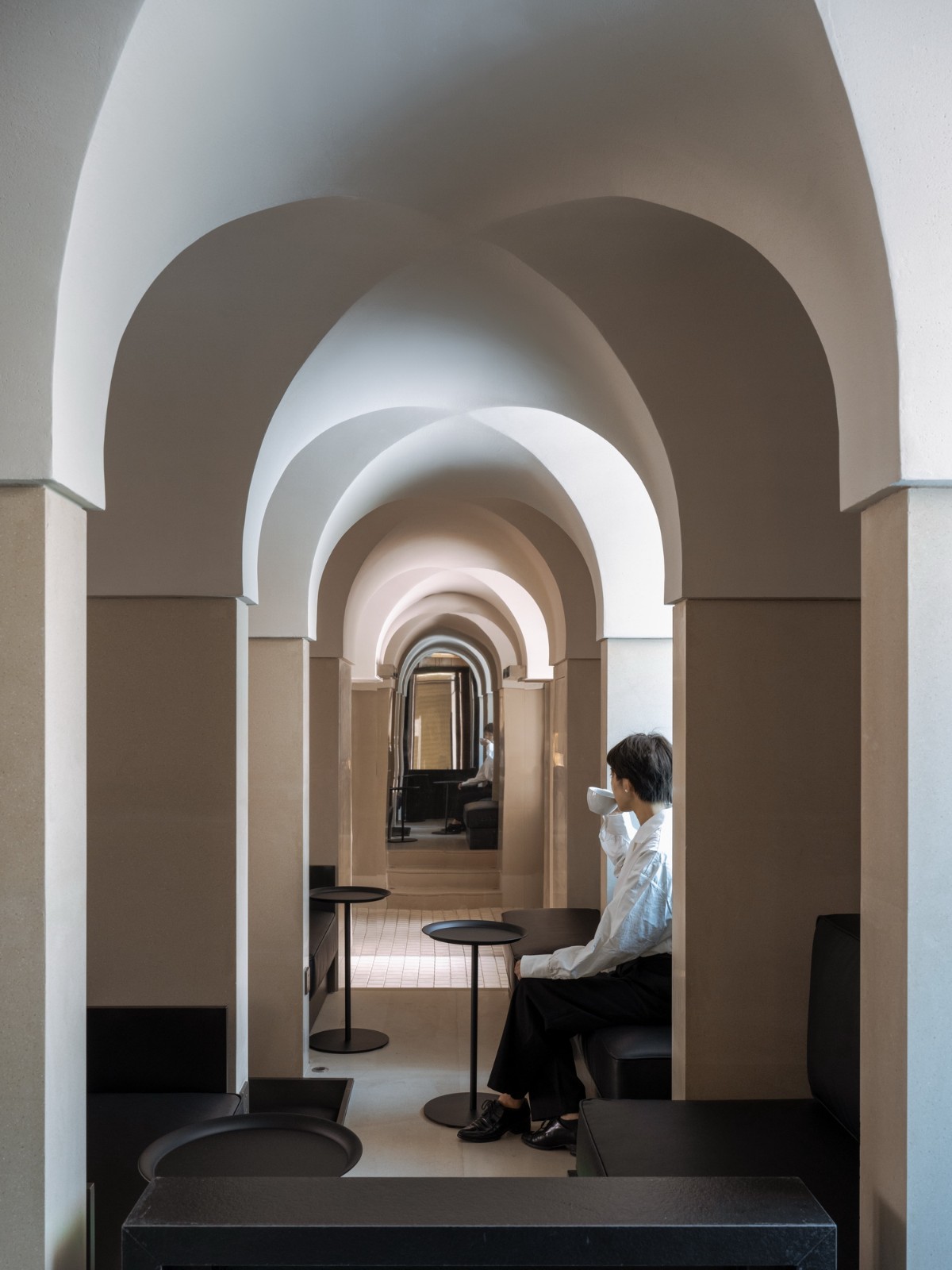 BIM建筑|Piazza in a room:Mapoly Coffee满坡栗咖啡(历史博物馆店) / Wutopia Lab BIM建筑|Piazza in a room:Mapoly Coffee满坡栗咖啡(历史博物馆店) / Wutopia Lab