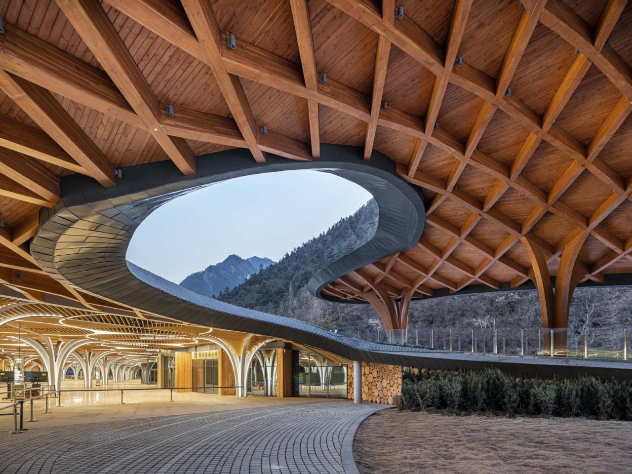 BIM建筑|九寨沟景区沟口立体式游客服务中心 / 清华大学建筑设计研究院 BIM建筑|九寨沟景区沟口立体式游客服务中心 / 清华大学建筑设计研究院
