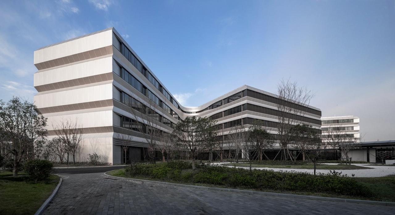 BIM建筑|Education Hub:HIS杭州国际学校 / 朱培栋-line+建筑事务所、gad BIM建筑|Education Hub:HIS杭州国际学校 / 朱培栋-line+建筑事务所、gad