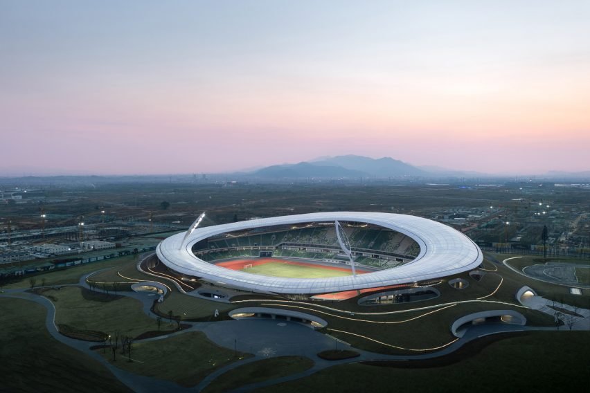 BIM建筑|MAD设计的衢州体育场建成 BIM建筑|MAD设计的衢州体育场建成
