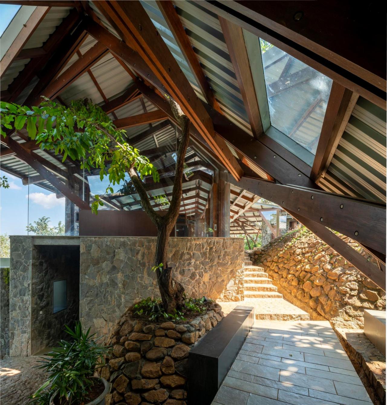 BIM建筑|侧廊之屋 / Malik Architecture BIM建筑|侧廊之屋 / Malik Architecture
