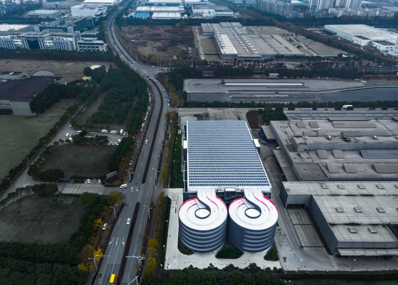 BIM建筑|三区博世汽车部件项目S215停车楼(一期 )/ 中衡设计集团 BIM建筑|三区博世汽车部件项目S215停车楼(一期 )/ 中衡设计集团