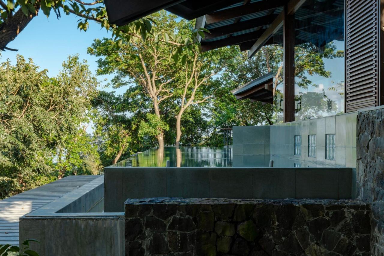 BIM建筑|侧廊之屋 / Malik Architecture BIM建筑|侧廊之屋 / Malik Architecture