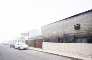 BIM建筑|混凝土外壳,NAU 住宅 / MUKA Arquitectura-BIM建筑网