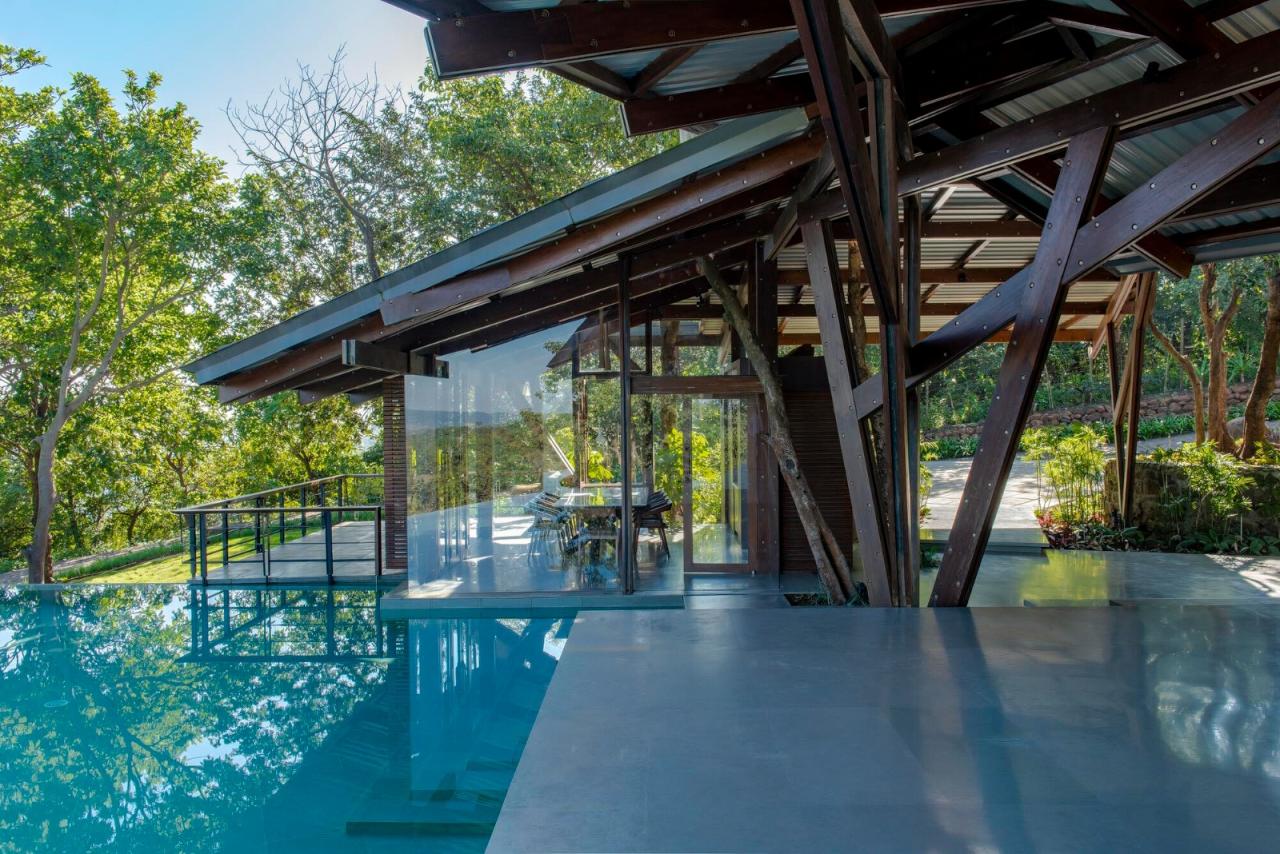 BIM建筑|侧廊之屋 / Malik Architecture BIM建筑|侧廊之屋 / Malik Architecture