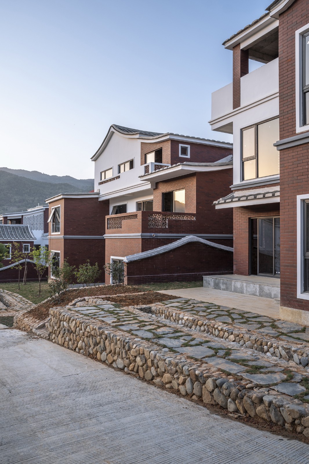 BIM建筑|探索乡居营造的新模式:永春县新时代农村社区 / 三文建筑 BIM建筑|探索乡居营造的新模式:永春县新时代农村社区 / 三文建筑