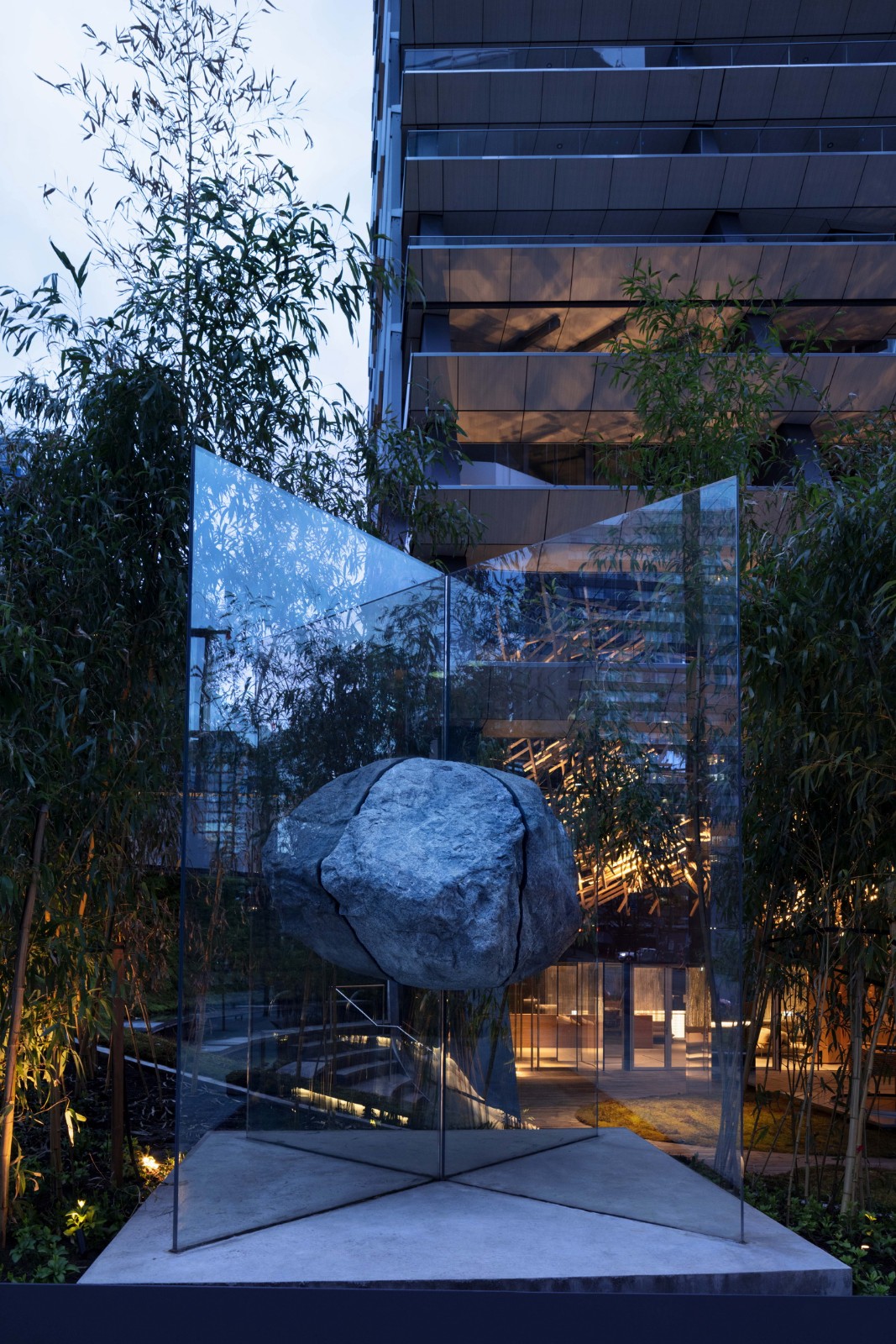 BIM建筑|突破性设计重塑城市天际线:北美艺术级豪宅“阿铂尼·隈研吾” / Westbank + 隈研吾 BIM建筑|突破性设计重塑城市天际线:北美艺术级豪宅“阿铂尼·隈研吾” / Westbank + 隈研吾