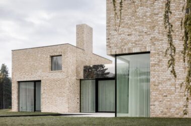 BIM建筑|独立住宅:砖房 ZáhorskéSady / ARCHITEKTI mikulaj & mikulajova-BIM建筑网