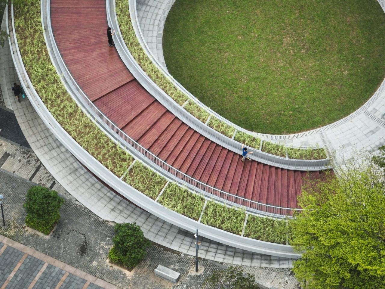 BIM建筑|深圳湾公园海风运动广场公厕设计 / CCDI 21设计工作室 BIM建筑|深圳湾公园海风运动广场公厕设计 / CCDI 21设计工作室