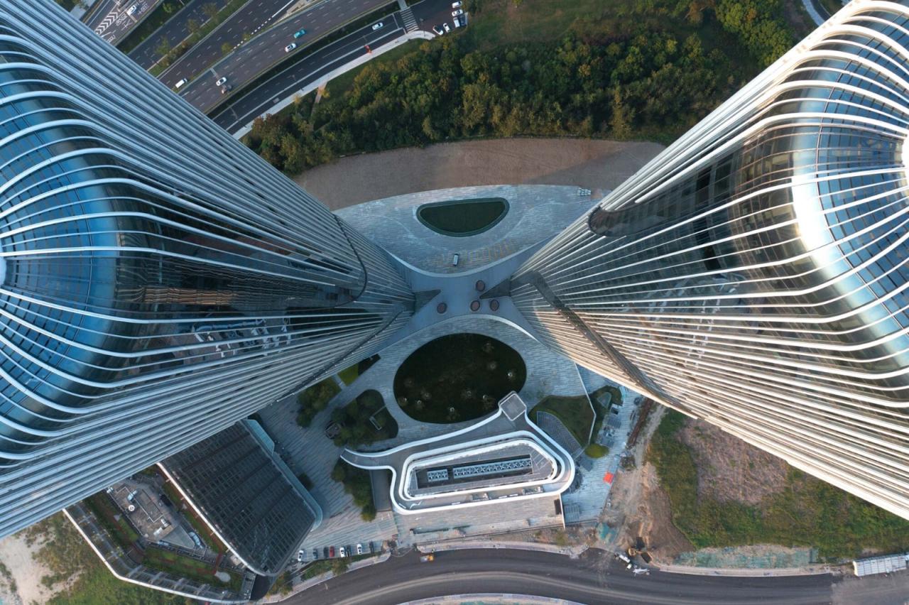 BIM建筑|钱江潮涌:杭州世茂智慧之门超高层城市综合体 / 姜平工作室 BIM建筑|钱江潮涌:杭州世茂智慧之门超高层城市综合体 / 姜平工作室