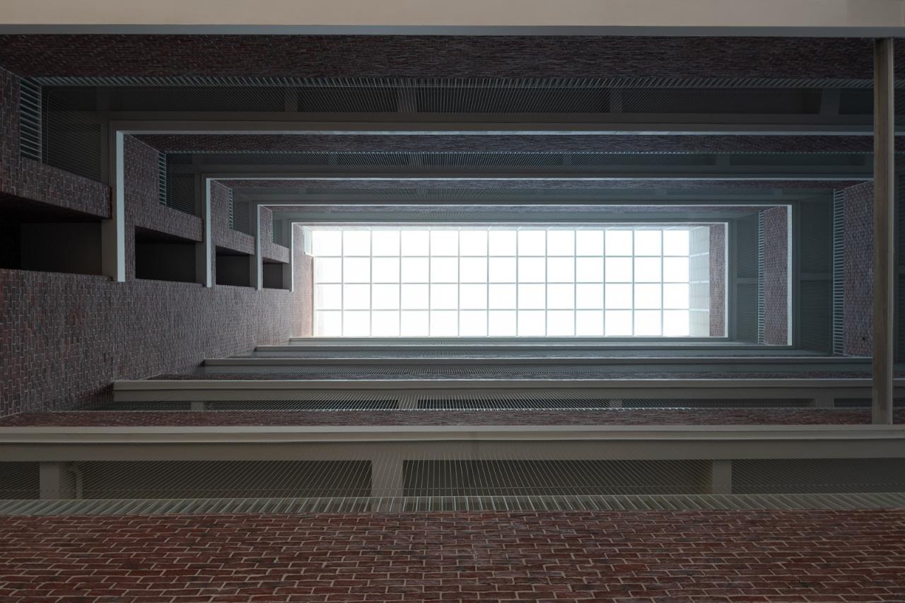 BIM建筑|几何秩序下的红砖魅力:惠州宏华学校 / 柏涛设计 BIM建筑|几何秩序下的红砖魅力:惠州宏华学校 / 柏涛设计