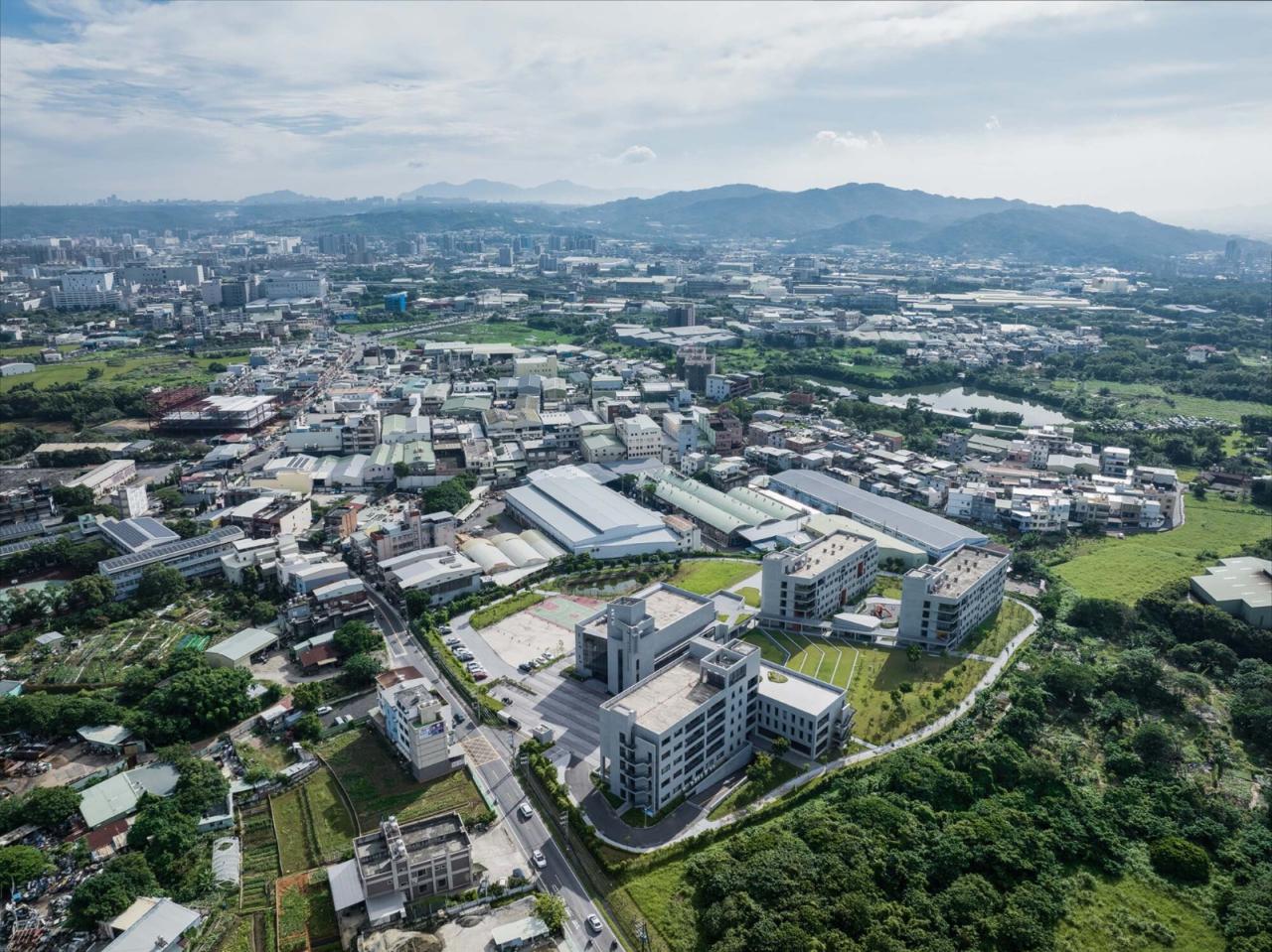 BIM建筑|中华福音神研究学院八德校区教堂 / 潘冀联合建筑师事务所 BIM建筑|中华福音神研究学院八德校区教堂 / 潘冀联合建筑师事务所