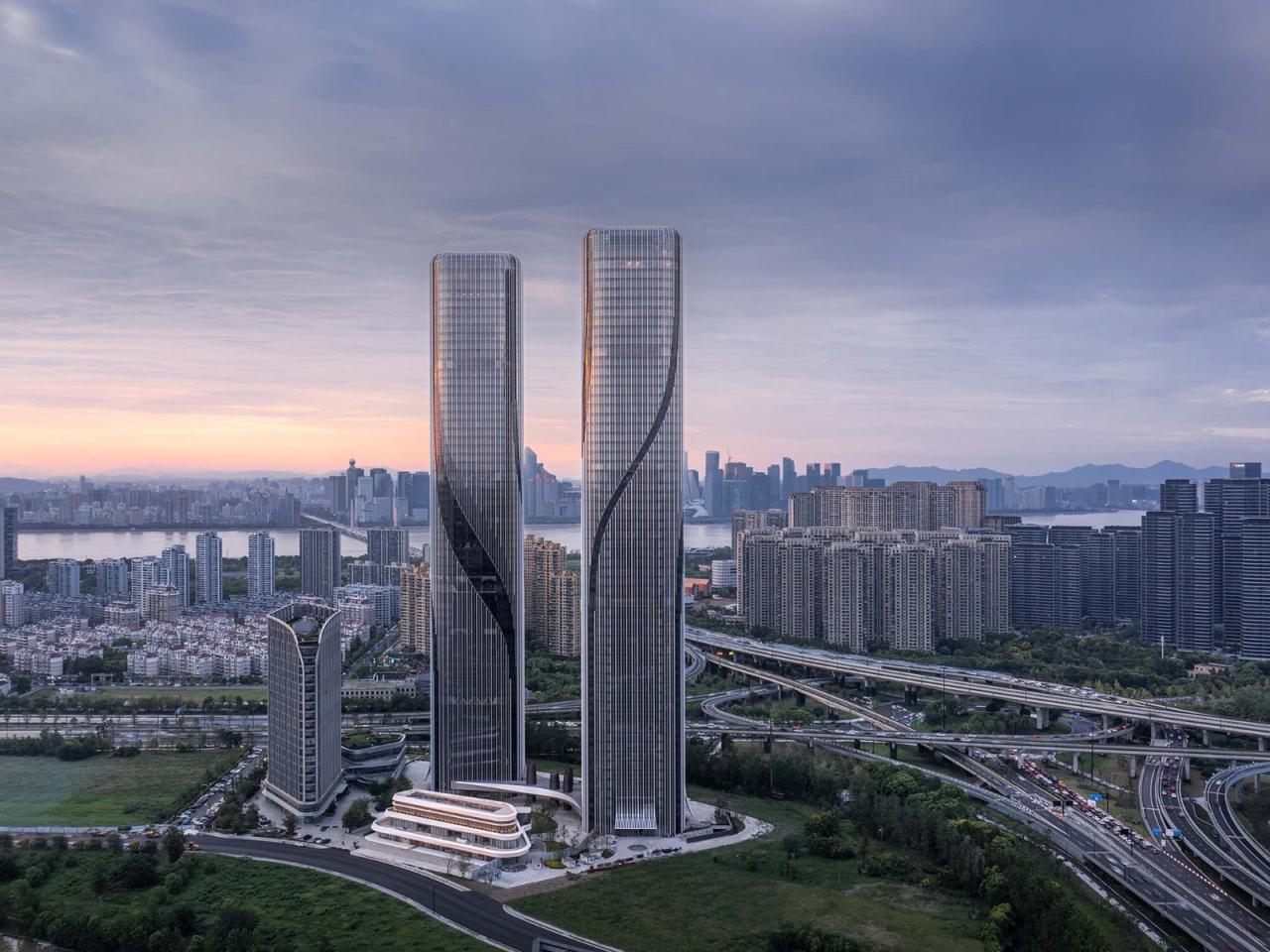 BIM建筑|钱江潮涌:杭州世茂智慧之门超高层城市综合体 / 姜平工作室 BIM建筑|钱江潮涌:杭州世茂智慧之门超高层城市综合体 / 姜平工作室