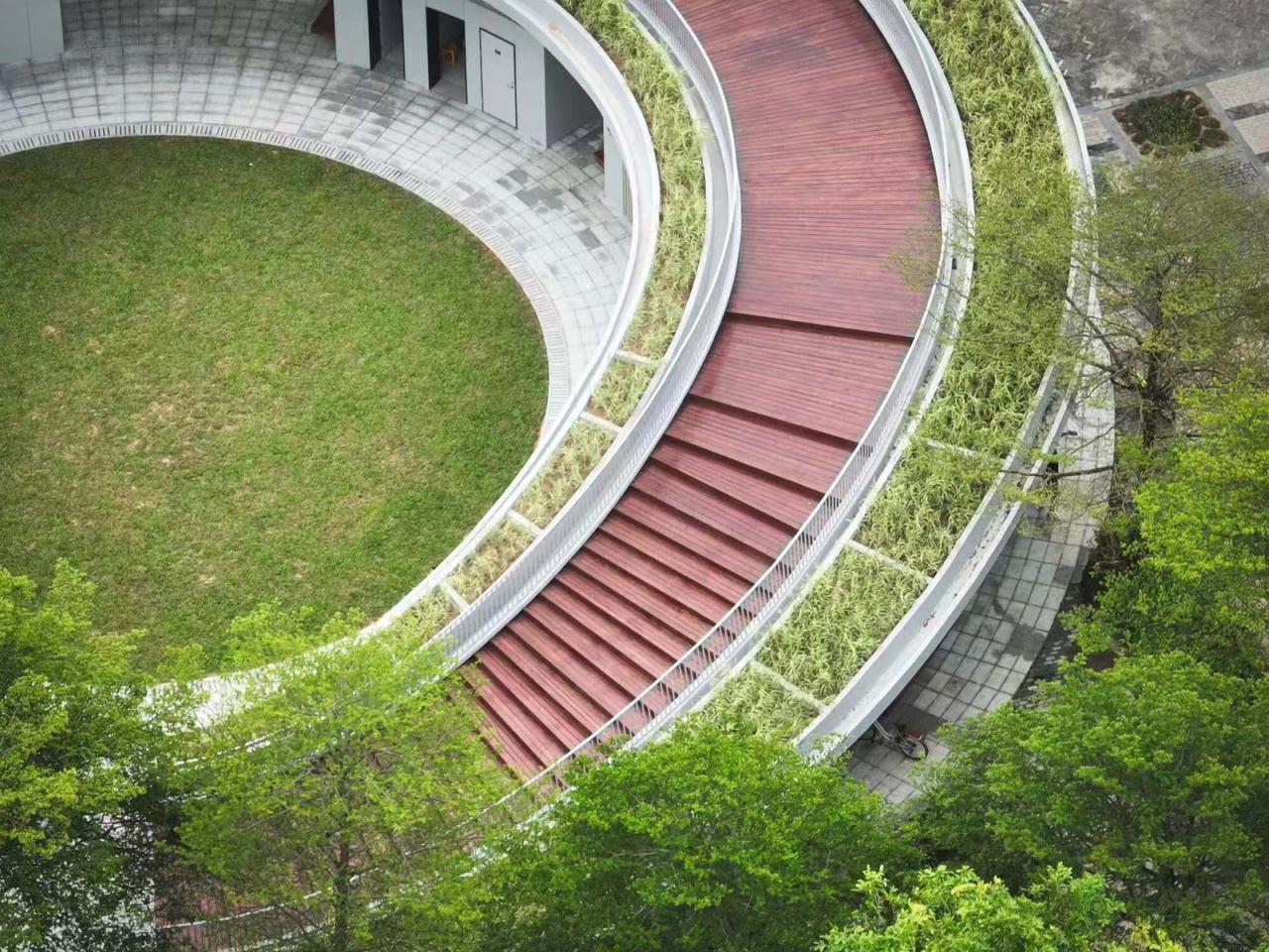 BIM建筑|深圳湾公园海风运动广场公厕设计 / CCDI 21设计工作室 BIM建筑|深圳湾公园海风运动广场公厕设计 / CCDI 21设计工作室