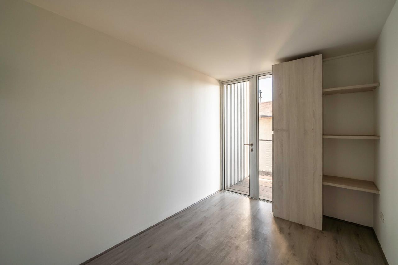 BIM建筑|集装箱宿舍 / Ian Hsü + Gabriel Rudolphy BIM建筑|集装箱宿舍 / Ian Hsü + Gabriel Rudolphy