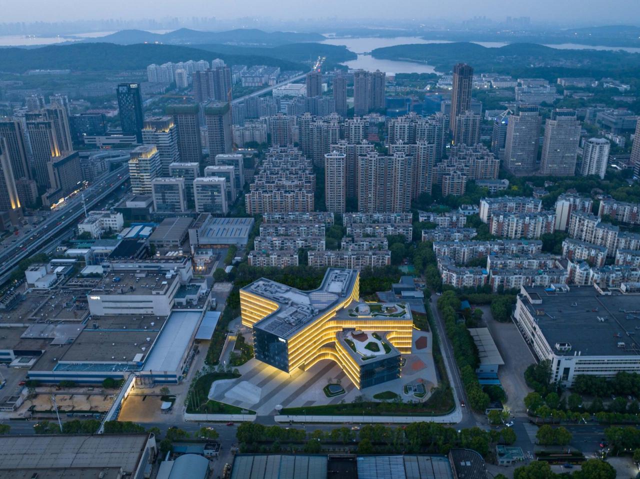 BIM建筑|长飞光纤产业大楼 / Gensler BIM建筑|长飞光纤产业大楼 / Gensler