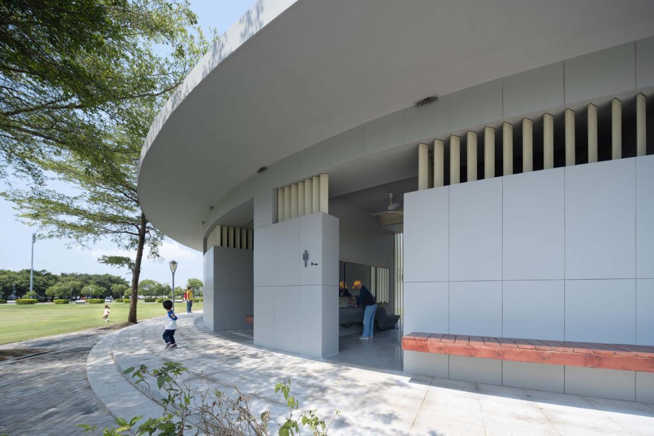BIM建筑|深圳湾公园海风运动广场公厕设计 / CCDI 21设计工作室 BIM建筑|深圳湾公园海风运动广场公厕设计 / CCDI 21设计工作室