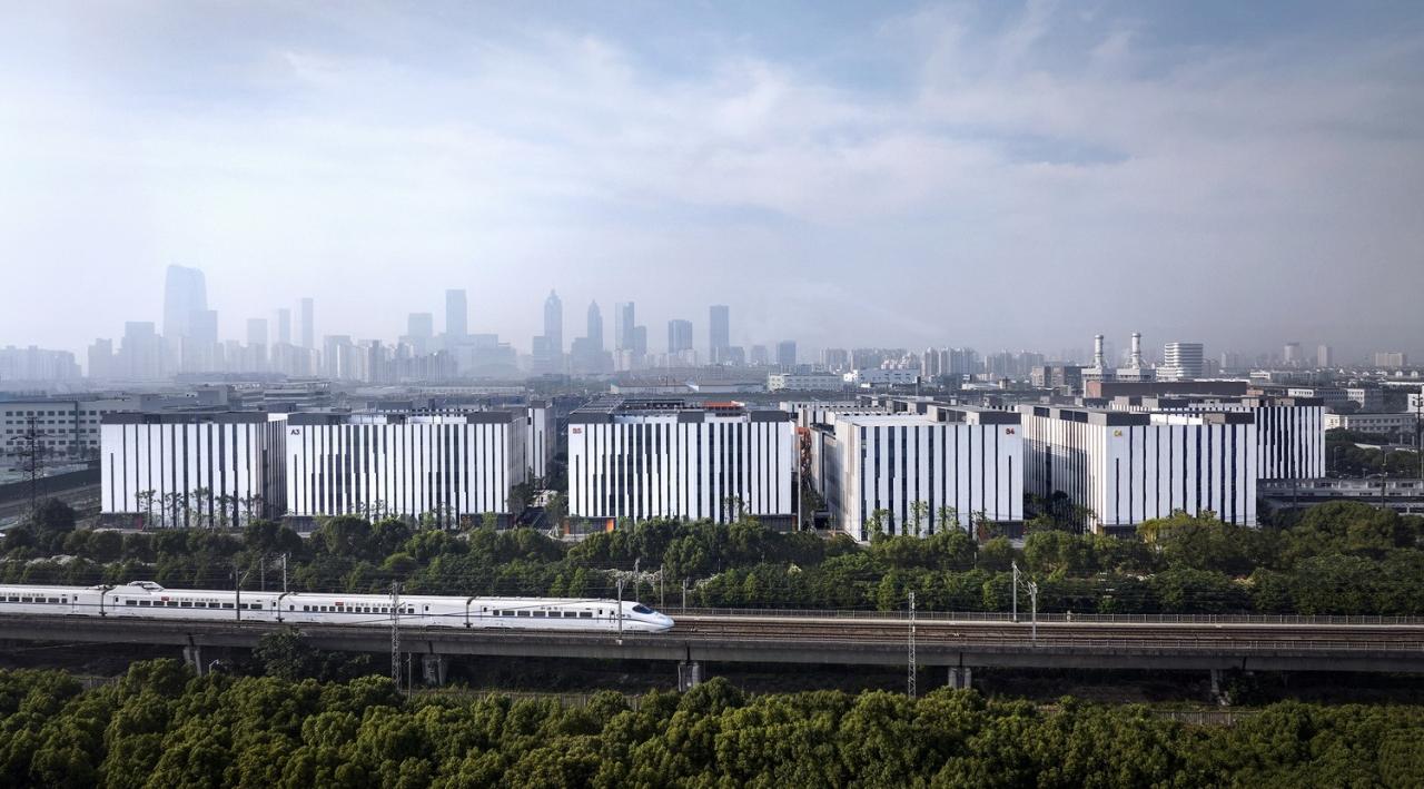 BIM建筑|跳动的色彩×微笑的曲线,园区建筑注入活力与情感:苏州新扬产业园 / FTA BIM建筑|跳动的色彩×微笑的曲线,园区建筑注入活力与情感:苏州新扬产业园 / FTA