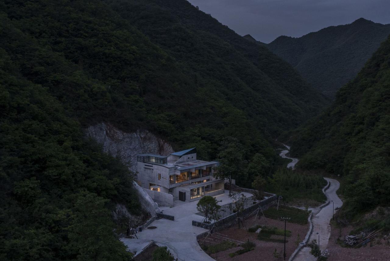 BIM建筑|崖之家 / 郦文曦建筑事务所 BIM建筑|崖之家 / 郦文曦建筑事务所
