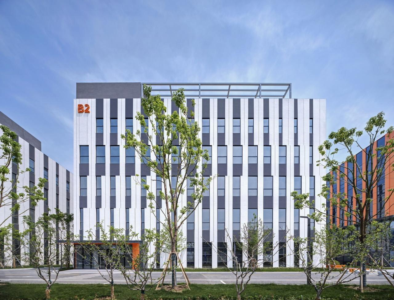 BIM建筑|跳动的色彩×微笑的曲线,园区建筑注入活力与情感:苏州新扬产业园 / FTA BIM建筑|跳动的色彩×微笑的曲线,园区建筑注入活力与情感:苏州新扬产业园 / FTA