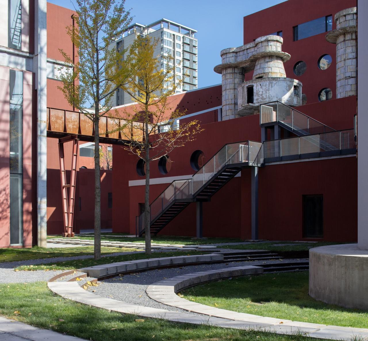 BIM建筑|南小营供热厂改造,越界锦荟园 / 原地建筑 BIM建筑|南小营供热厂改造,越界锦荟园 / 原地建筑