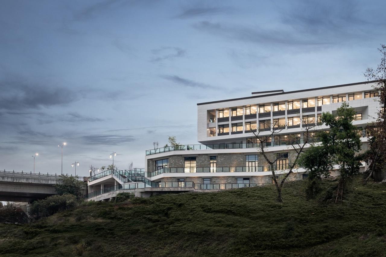 BIM建筑|磁器口服务中心 / 重庆悦集建筑设计 BIM建筑|磁器口服务中心 / 重庆悦集建筑设计