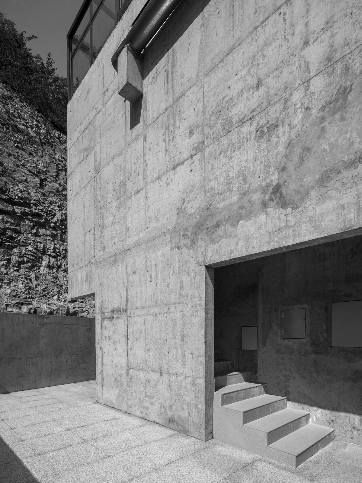 BIM建筑|崖之家 / 郦文曦建筑事务所 BIM建筑|崖之家 / 郦文曦建筑事务所