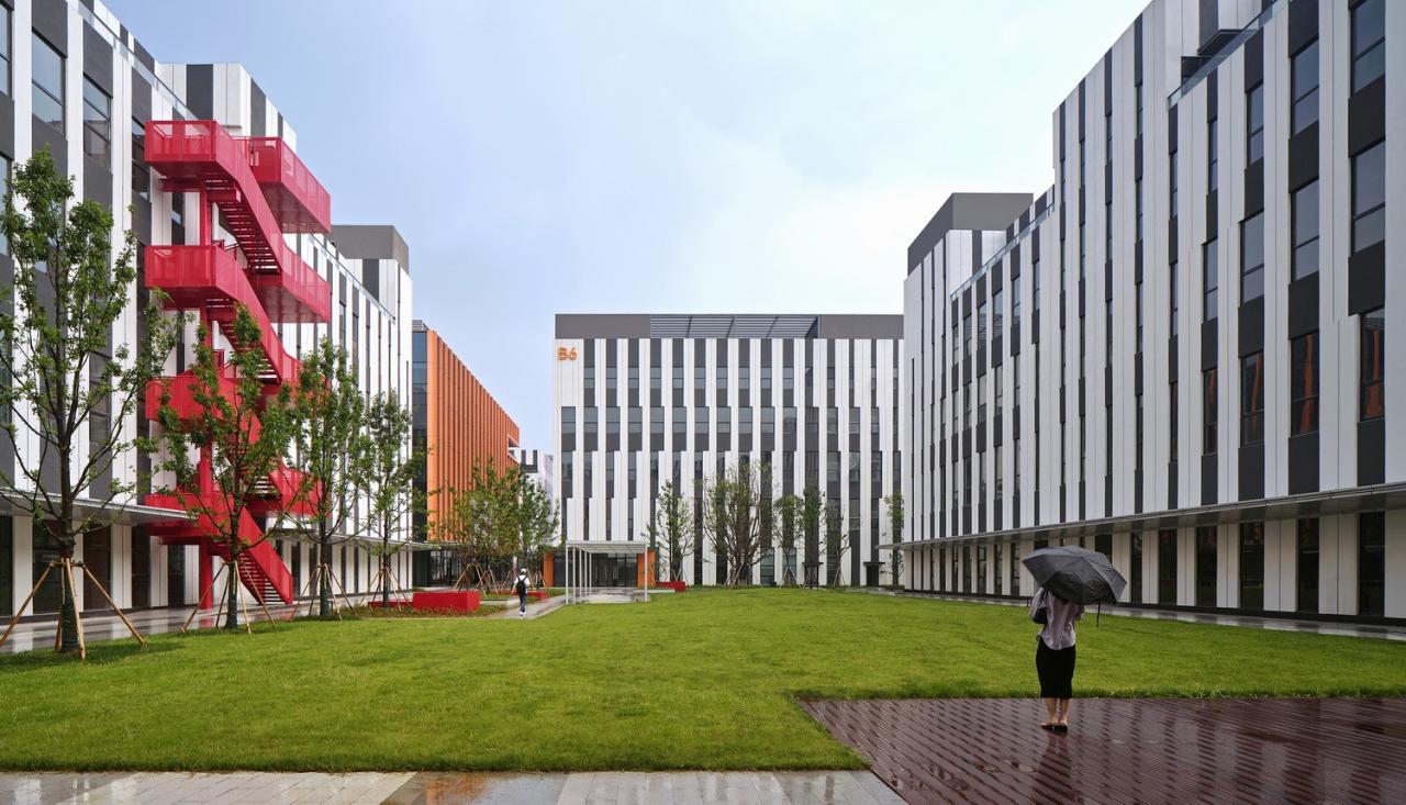 BIM建筑|跳动的色彩×微笑的曲线,园区建筑注入活力与情感:苏州新扬产业园 / FTA BIM建筑|跳动的色彩×微笑的曲线,园区建筑注入活力与情感:苏州新扬产业园 / FTA