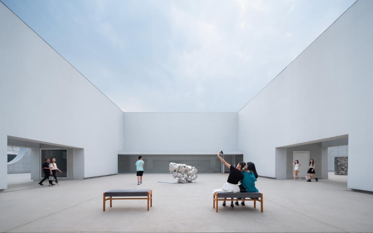 BIM建筑|掀开“白盒子”的美术馆:OCT当代艺术中心-B10馆 / URBANUS都市实践 BIM建筑|掀开“白盒子”的美术馆:OCT当代艺术中心-B10馆 / URBANUS都市实践